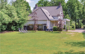 Stunning Home In Leende With Wifi